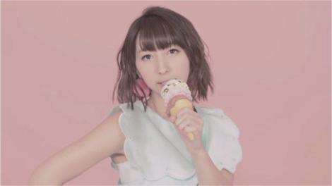 riho-iida-kiss-kiss-kiss