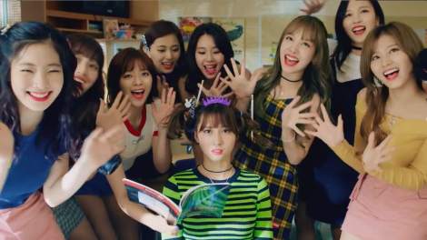 twice-likey-mv